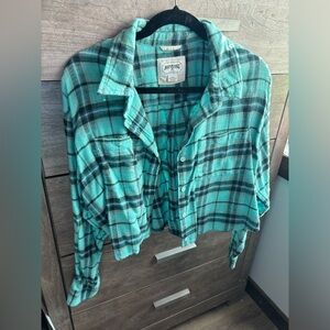 American Eagle cropped flannel